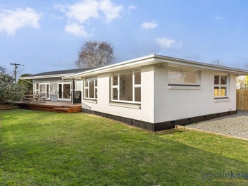 Last weekend to view before Auction Tuesday 21st