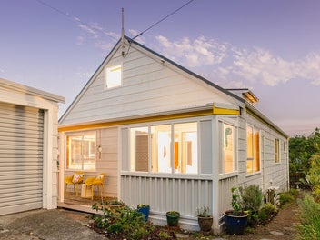 Easy-Care Living in the Heart of Miramar