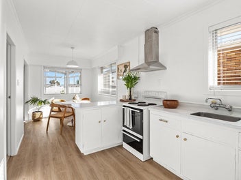 SERIOUSLY SMART BUYING IN FRANKLEIGH PARK