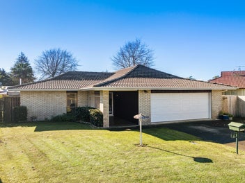 Sought After Packed in Wattle Downs