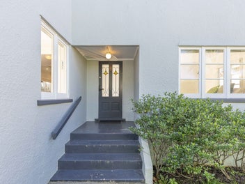 Art Deco Sweetheart - Heart of Grey Lynn