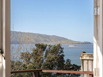 Home+Income - South Coast Living