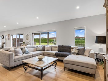 Grace, space and privacy in a secluded garden