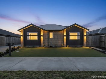 2 Homes -1 Title -Home & Income Unique opportunity