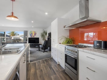Stylish home awaits you!