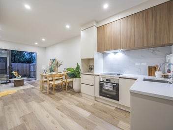 URGENT! ENTRY LEVEL MANGERE BRIDGE BUY