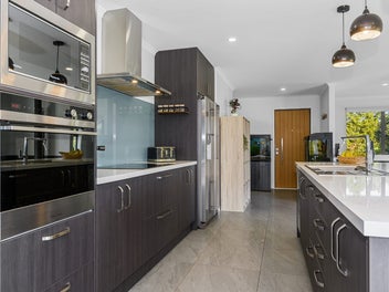 Country Feel, City Convenience!
