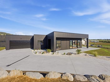 Contemporary Coastal Living, Perfected