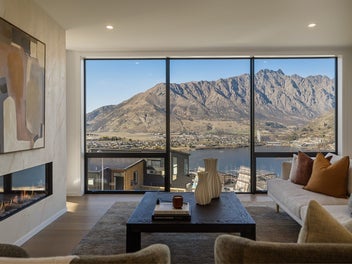 Contemporary Luxury Designed for the Entertainer
