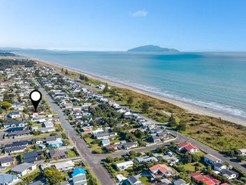 BEACHSIDE LIVING