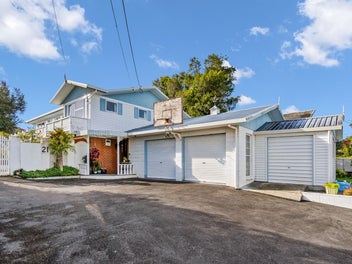 Massive Onerahi Home Demands Action!