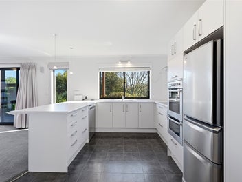 Pohara Perfection with Ocean Views