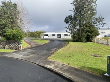 Image 1 of 5