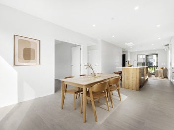 Modern Family Living on a Generous Site