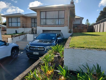 Image 1 of 28
