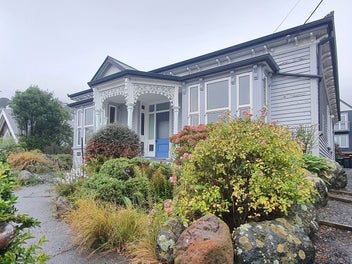 Image 1 of 18