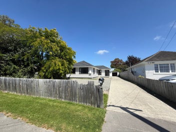 Image 1 of 20
