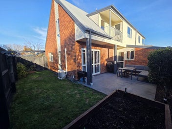 Image 1 of 18