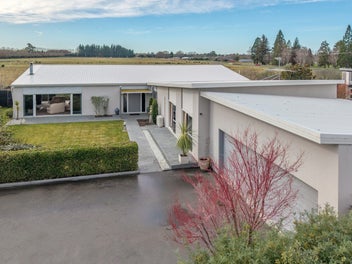 Executive living with space to impress
