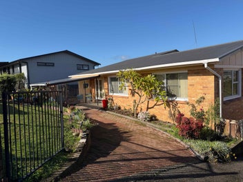 Image 1 of 27