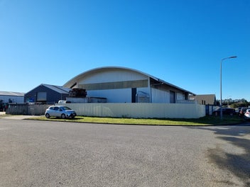 Image 1 of 8