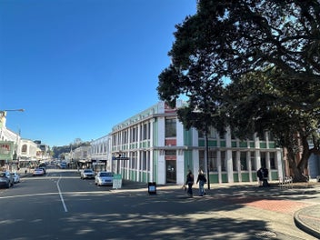 Image 1 of 7