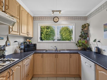 Family Living, Great Location