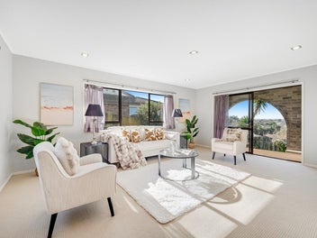 Last chance to view! Auction 6pm, Tues 28 July!