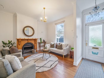 Quintessential Thorndon