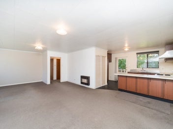 Brick, Freehold & Brilliantly Located
