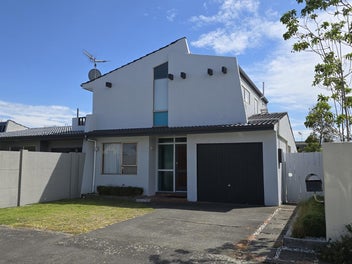 Image 1 of 18