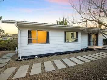 Overseas Vendor - Property Must Be Sold