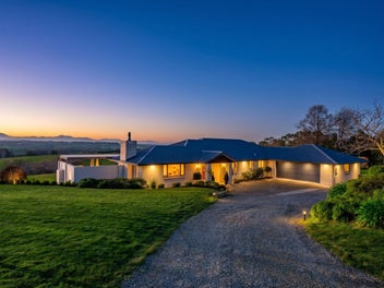 Breathtaking Views, Premium Lifestyle Location