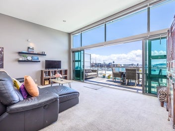 Penthouse on The Wharf -Sharp Price for Quick Sale