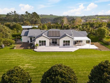 A Hectare Of Heaven | Maddren Built Masterpiece