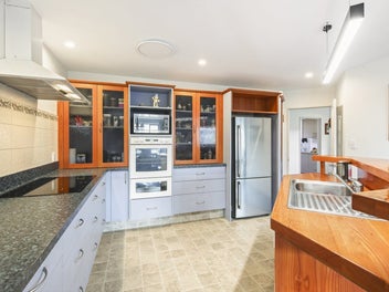 Lifestyle living - town convenience