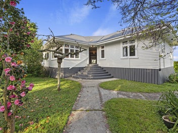 ENQUIRIES OVER $799,999