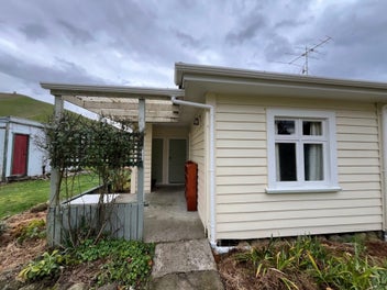 Image 1 of 7