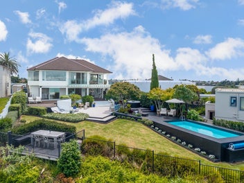 Sea view sanctuary | Coastal family living