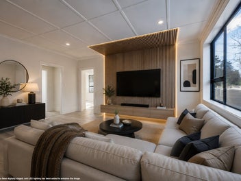 Freestanding, Renovated & Move In Ready!