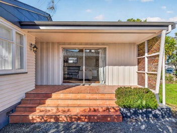 Fresh, Neat & Move In Ready - BEO $499,000