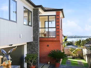 Brand New Luxury Living with Panoramic Views