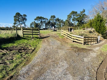 FLAT SECTION with POWER 1.1ha