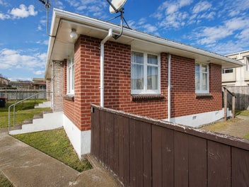 Classic 1960s: Affordable First Home Value