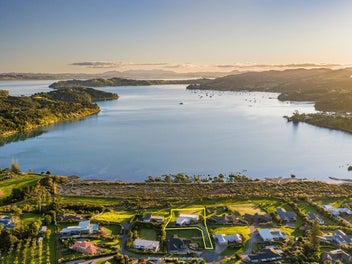 Palms Estate Waterfront