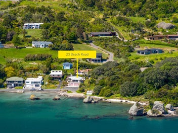 Front Row Marine Reserve Living