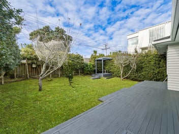Renovated & Ready in Double Westlake Zone