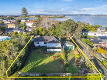 #GAMEDAY - Development Opportunity with Sea Views!