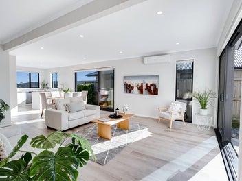 Modern Elegance, Lockerbie Location!