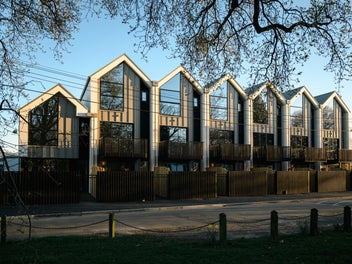 Highly Spec'd & Positioned for Lifestyle
